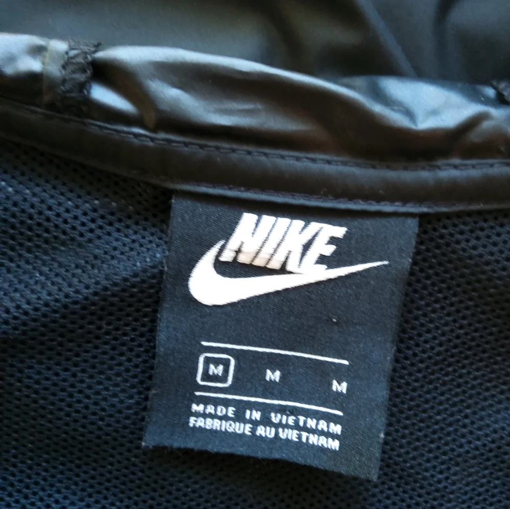 Nike Black Hooded Ladies Jacket - Picture 8 of 10